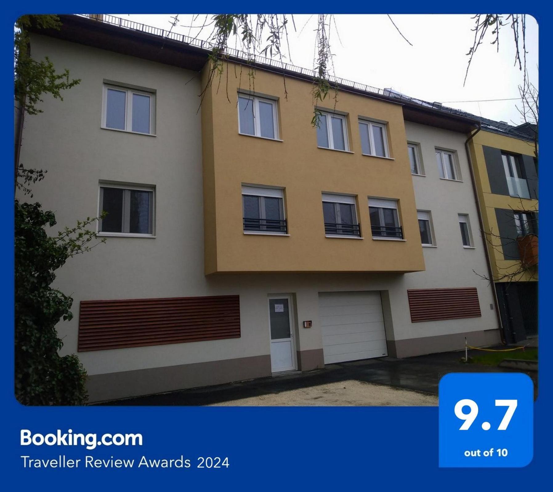 Blonde River Apartman Mora Seghedin Exterior foto